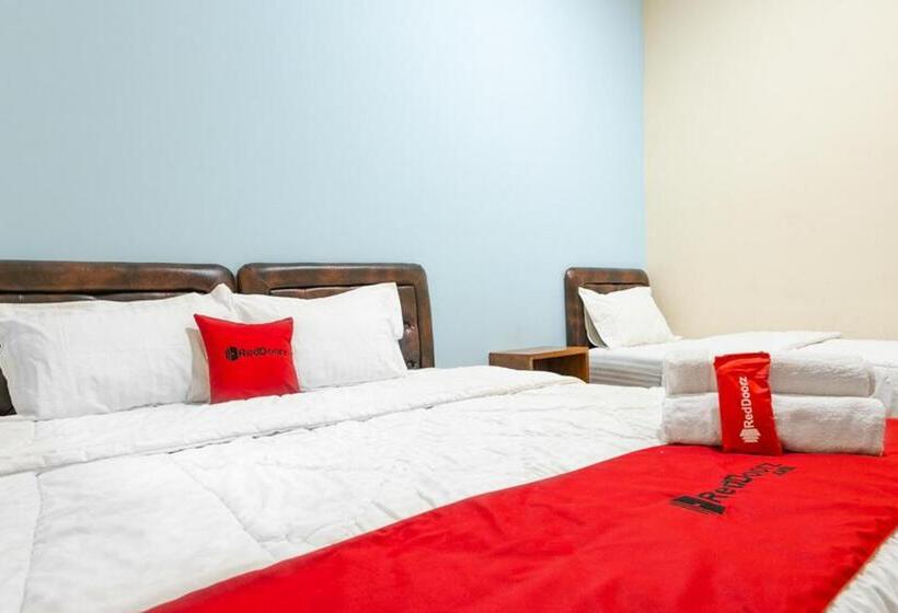 بنسيون Reddoorz Syariah @ Sakinah Guesthouse