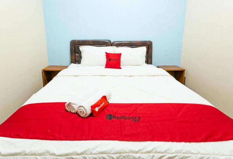 بنسيون Reddoorz Syariah @ Sakinah Guesthouse