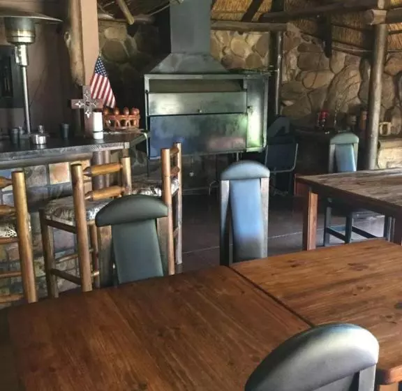 Majatalo Sanyati Guesthouse