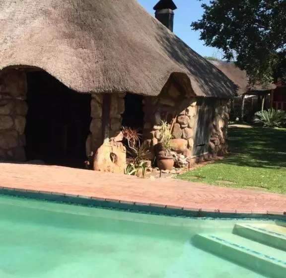 Majatalo Sanyati Guesthouse