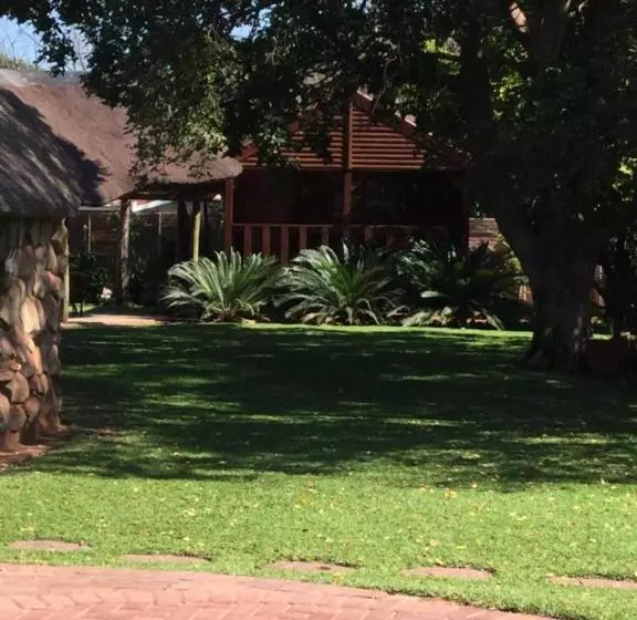 Majatalo Sanyati Guesthouse