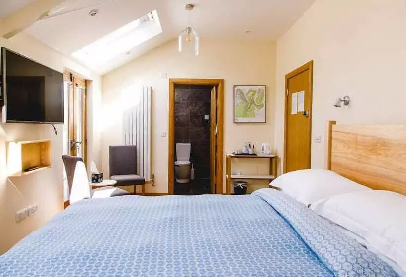 Retkeilymaja The Saracens Head Inn