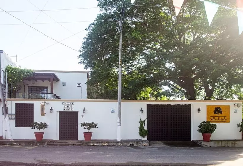 Retkeilymaja Villas Parota Inn