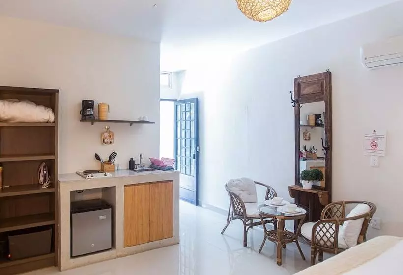 Retkeilymaja Villas Parota Inn
