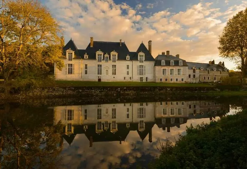 Aamiaismajoitus (B&B) Château Des Grotteaux