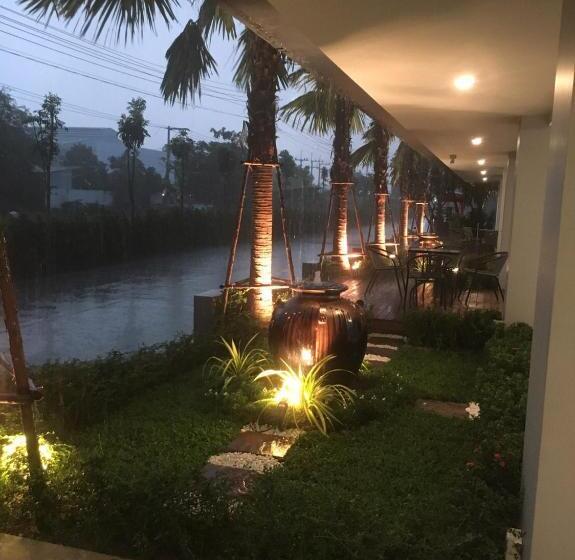 בית מלון כפרי Nava Grand