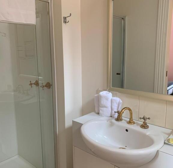 酒店 Rochester Tavern