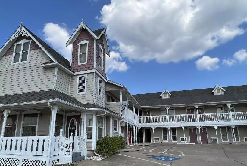 Motelli Victorian Inn