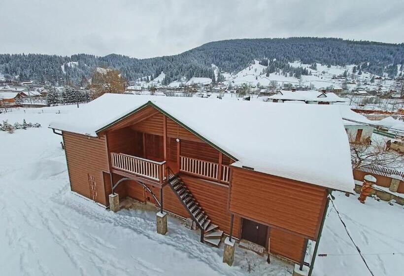 بنسيون Girskyi Kutochok