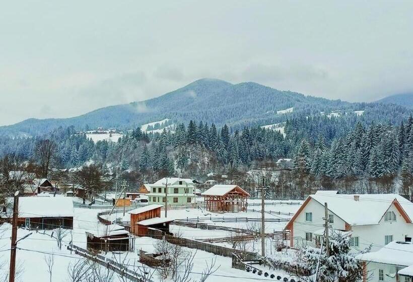 بنسيون Girskyi Kutochok