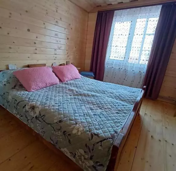 Majatalo Girskyi Kutochok