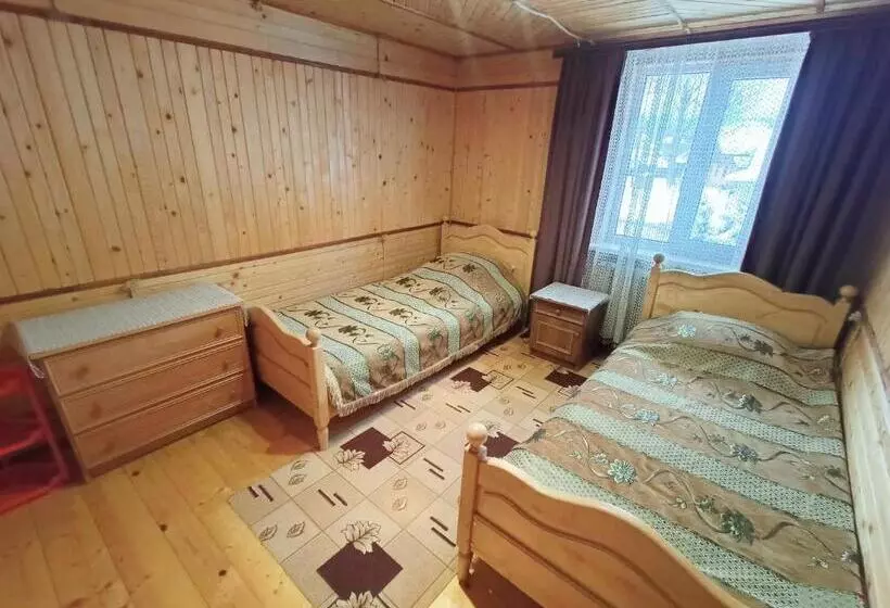 Majatalo Girskyi Kutochok