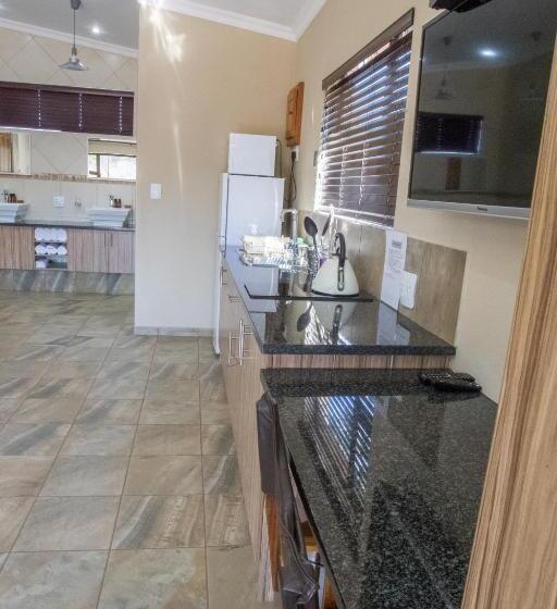 פנסיון Kareespruit Game Ranch & Guest House