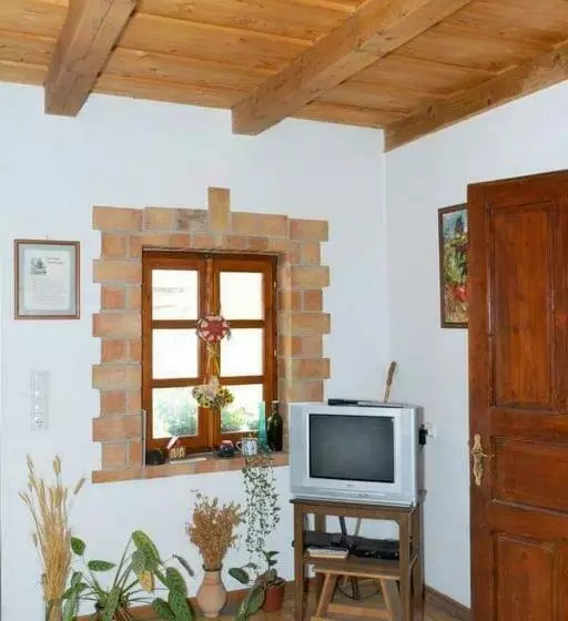 ペンション Koppány Lovasudvar