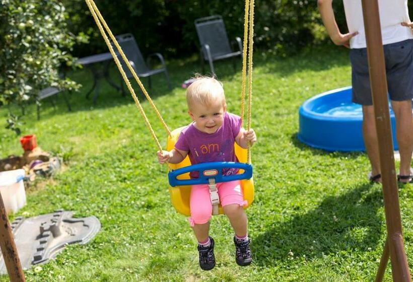 Пансион Penzion Jelen Vranov Nad Dyjí