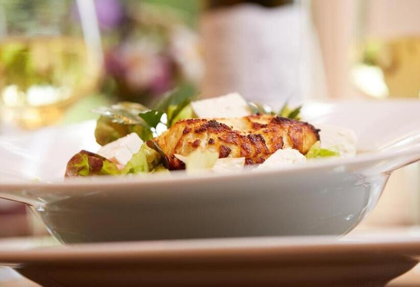 ペンション Penzion Na Kraji Lesa