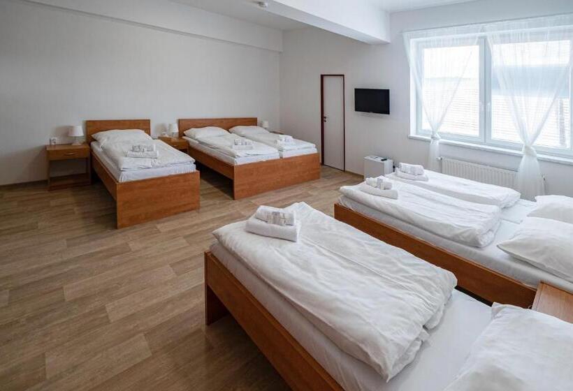 펜션 Penzion Patria Kobyli