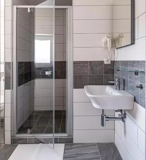 ペンション Penzion Patria Kobyli