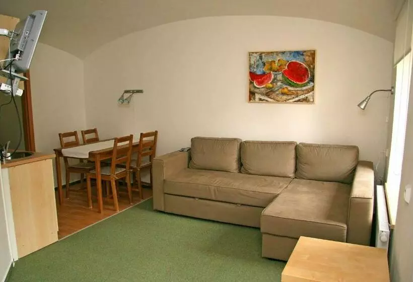 Majatalo Penzion Speller