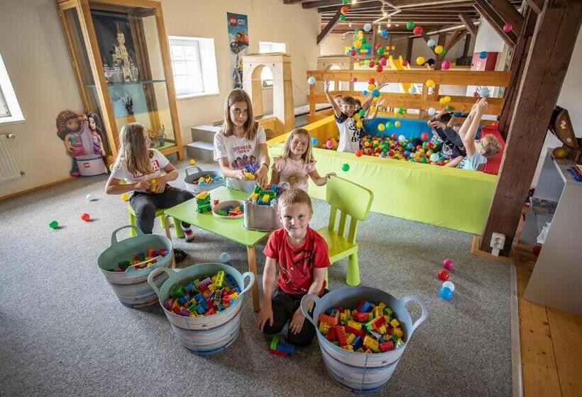 펜션 Penzion Statek Bernard