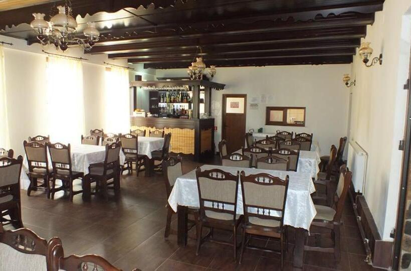 Pensiune Restaurant La Pogace