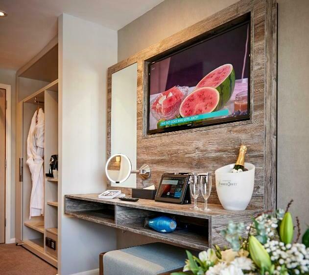 The Waterfront Hotel Spa & Golf