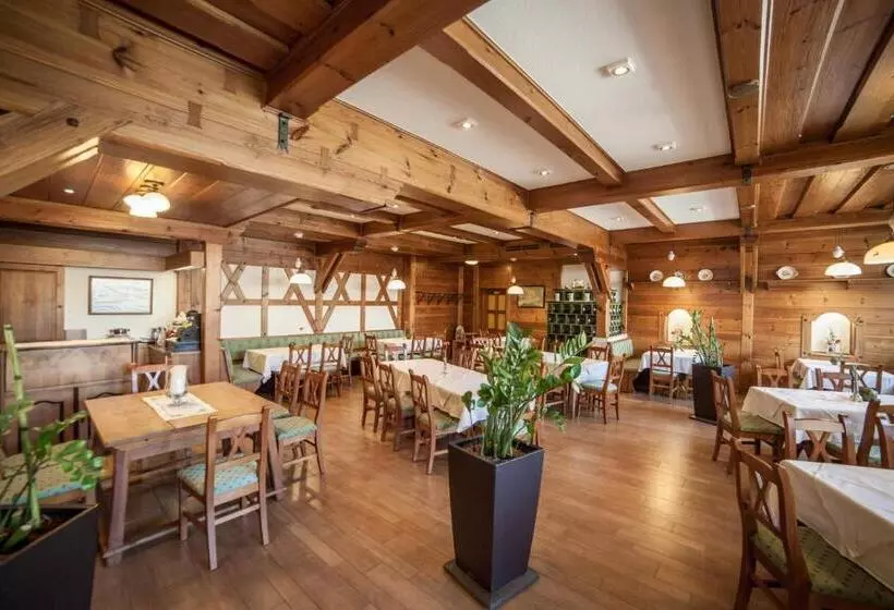ユースホステル Gasthof Mauthner Zum Kirchenwirt