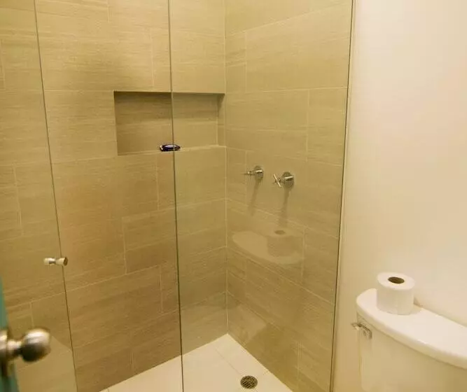 ユースホステル Kauhuhu Casa