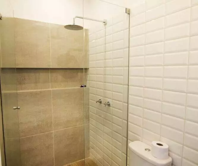 ユースホステル Kauhuhu Casa