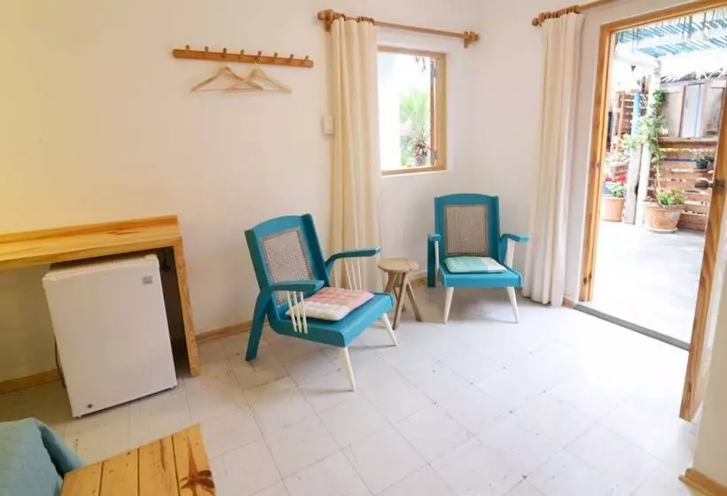 ユースホステル Kauhuhu Casa