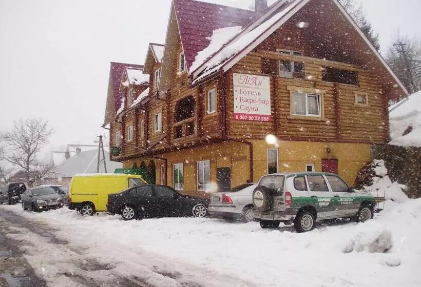 Retkeilymaja Lian Family Hotel & Restaurant