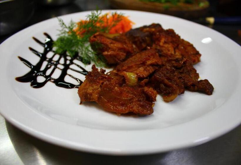 호스텔 Lian Family Hotel & Restaurant