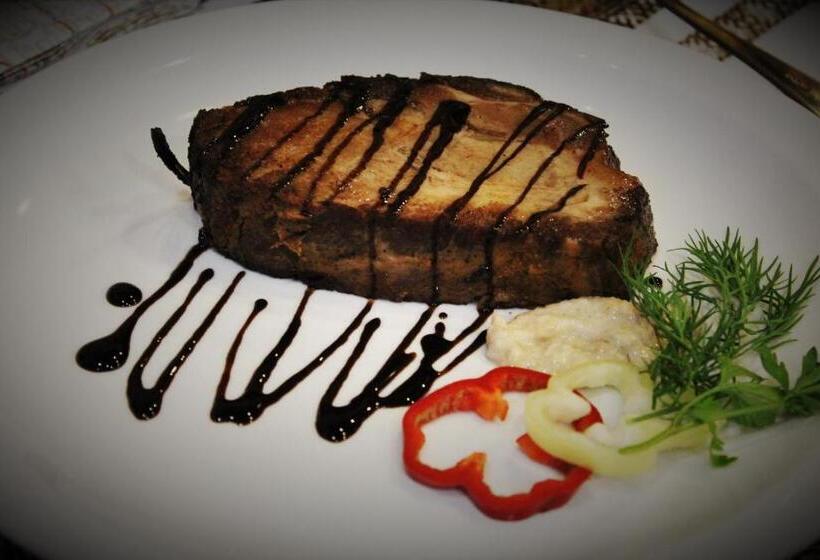 호스텔 Lian Family Hotel & Restaurant