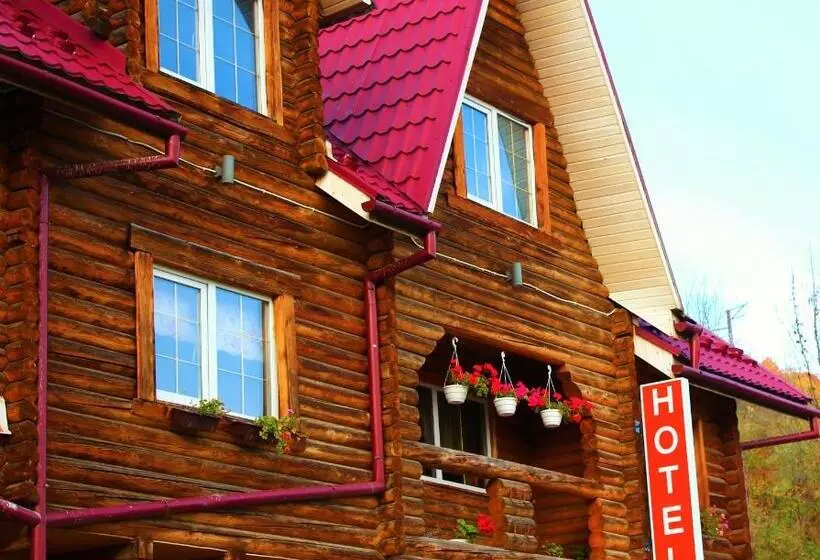 Retkeilymaja Lian Family Hotel & Restaurant