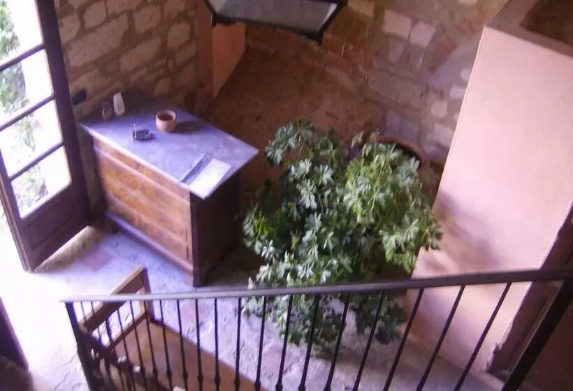 Aamiaismajoitus (B&B) Benvenuti Altrove