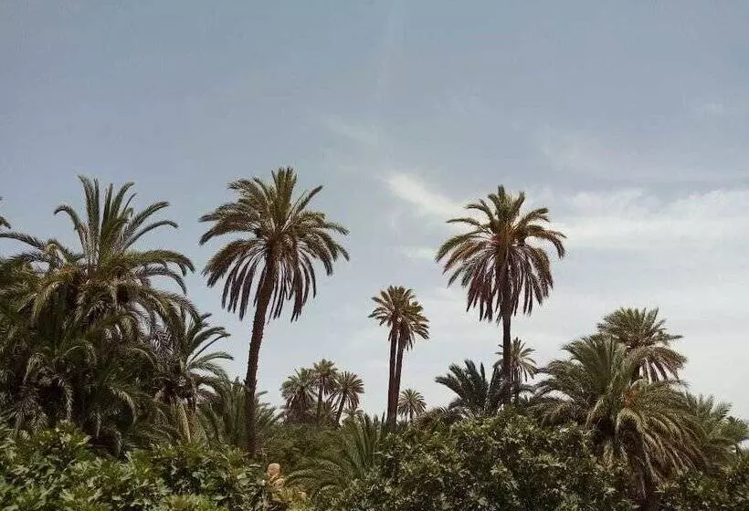 Aamiaismajoitus (B&B) Maison Nomades