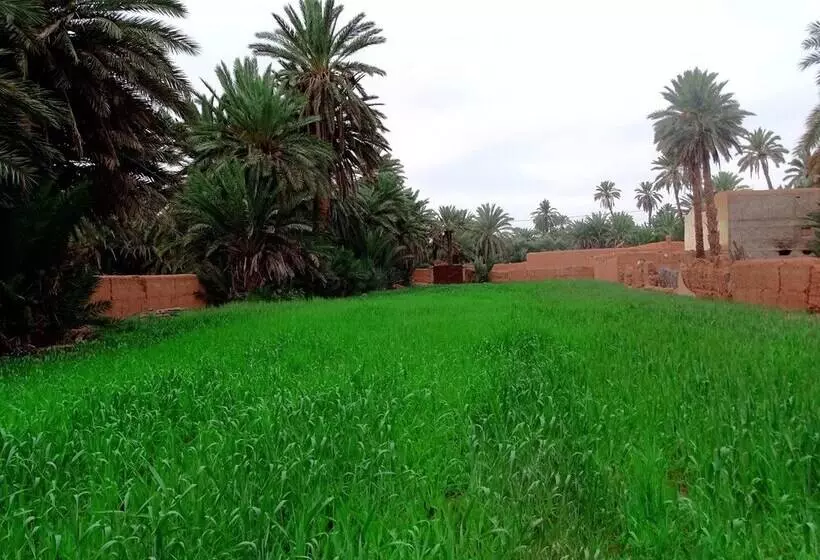 Aamiaismajoitus (B&B) Maison Nomades