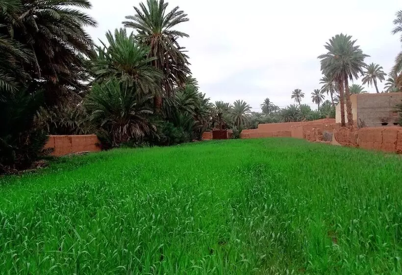 Aamiaismajoitus (B&B) Maison Nomades