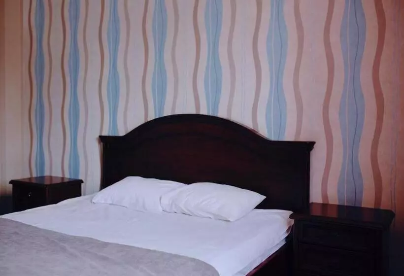Grebenky Motel