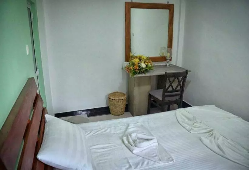 Hotelli Kandy Dawson Bungalow