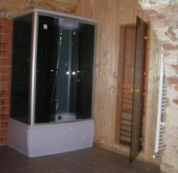 Hotelli Kaštieľ Biela Dáma A čierny Rytier