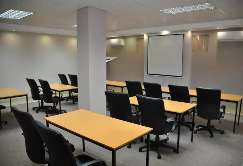 هتل Merchant Business Class