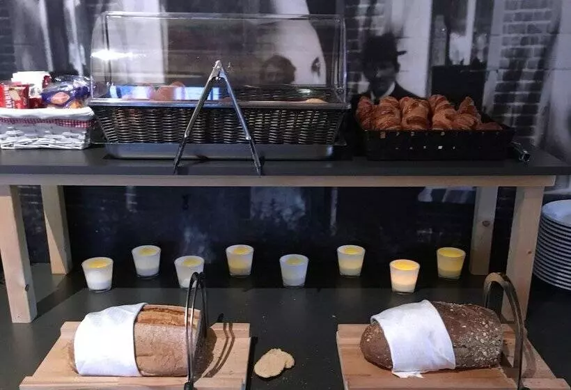 Hotelli Hof Van  S Gravenmoer