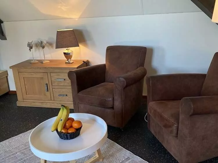 Hotelli Hof Van  S Gravenmoer