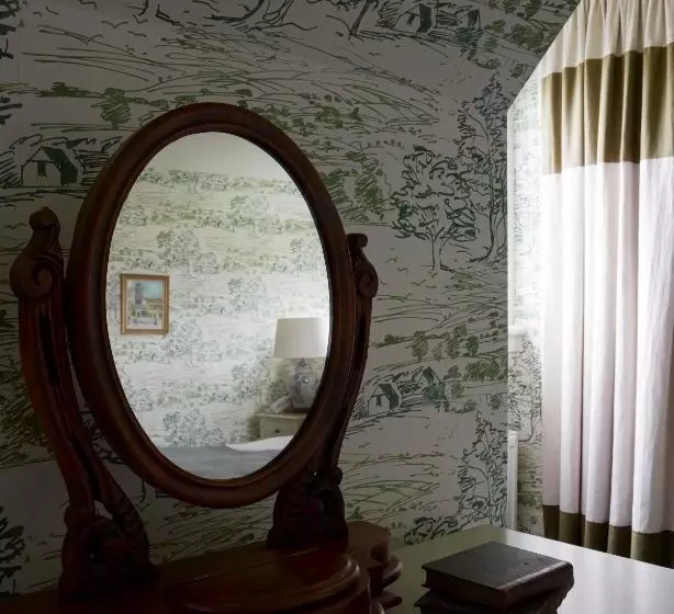 Kinloch Lodge Hotel And Restaurant