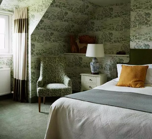 Kinloch Lodge Hotel And Restaurant