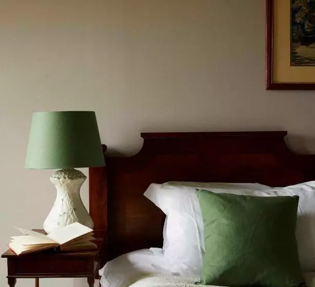 Kinloch Lodge Hotel And Restaurant