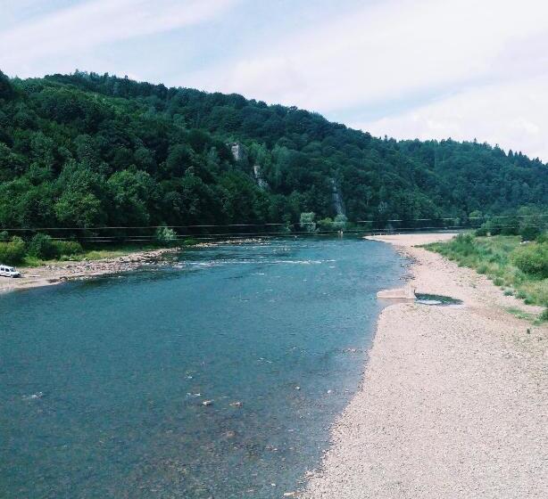 モーテル Karpaty Viking