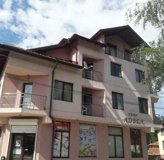 Majatalo Advel Guest Hous