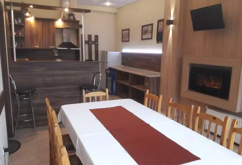 Majatalo Advel Guest Hous